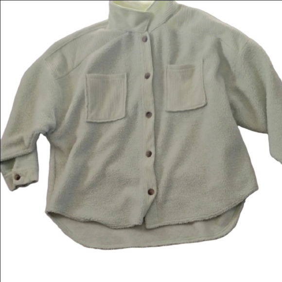 American Eagle Outfitters Jackets & Blazers - American Eagle Outfitters Light Green Button Up Shirt Jacket